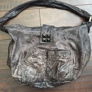 Tylie Malibu gray leather purse